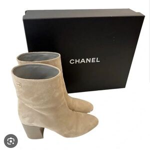Chanel Women's Tan Suede calfskin Boots Block heel